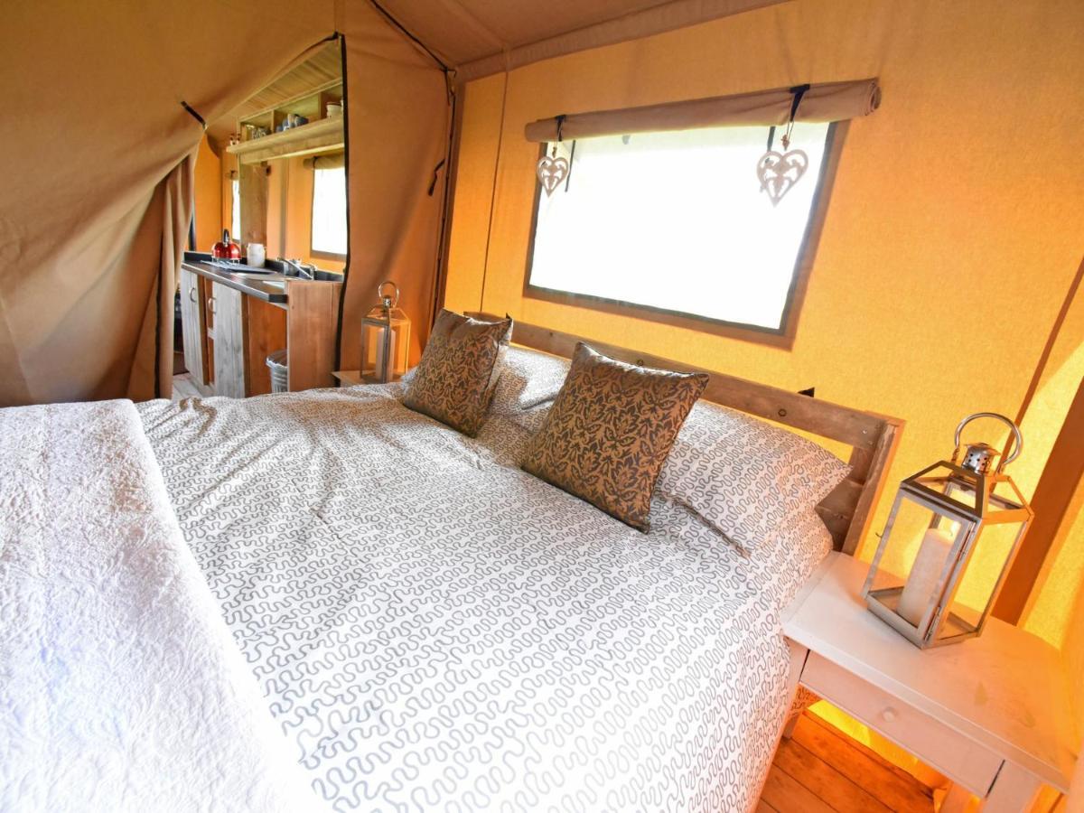 Carr'S Hill Luxury Safari Tents Denny Buitenkant foto